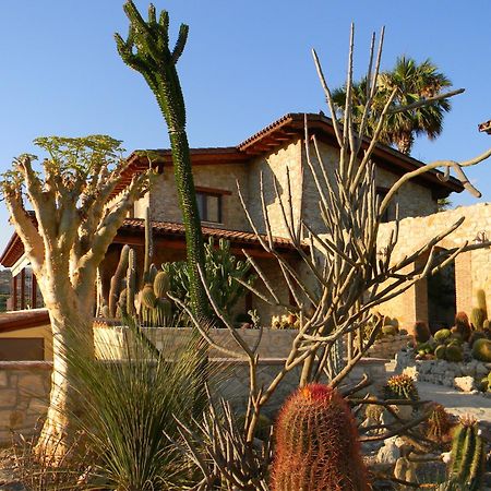 Hostal Relais Garden Cactus Favara Exterior foto